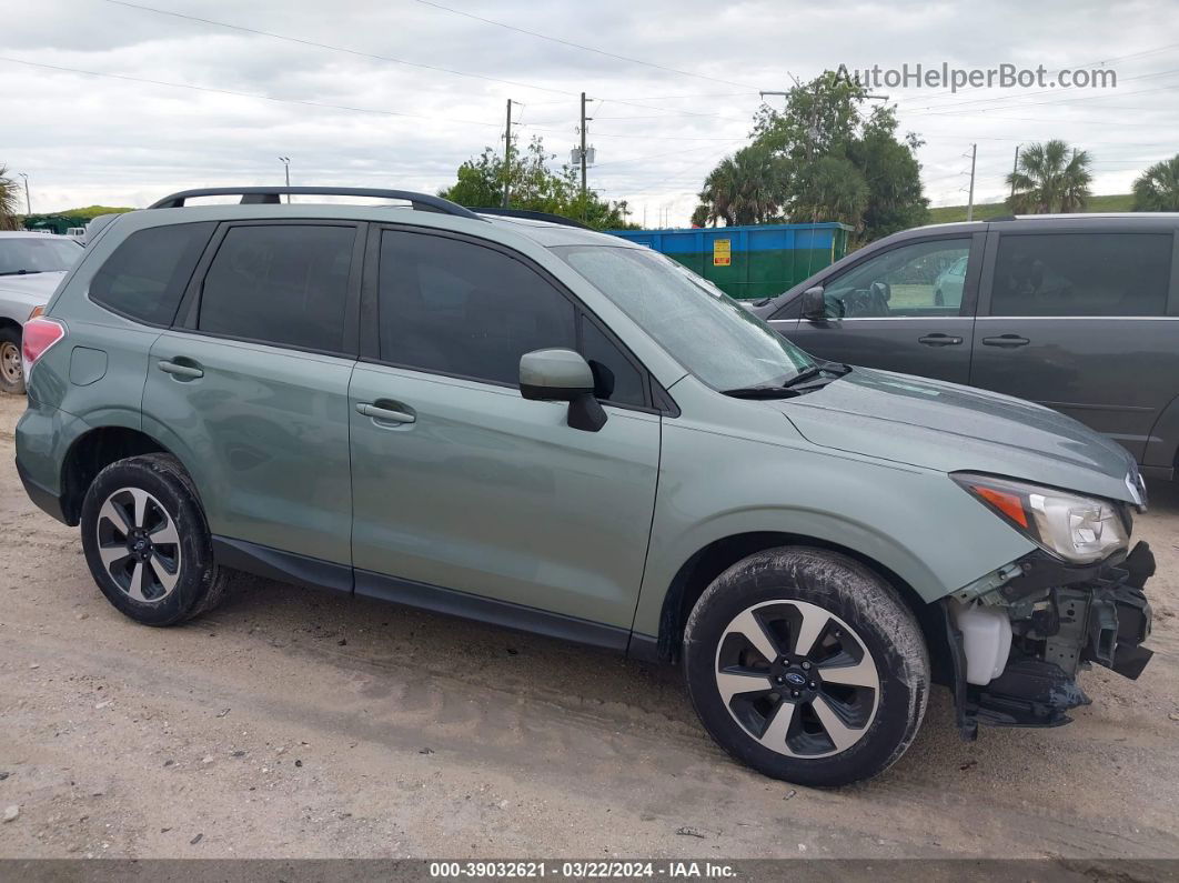 2017 Subaru Forester 2.5i Premium Green vin: JF2SJAEC9HH469777