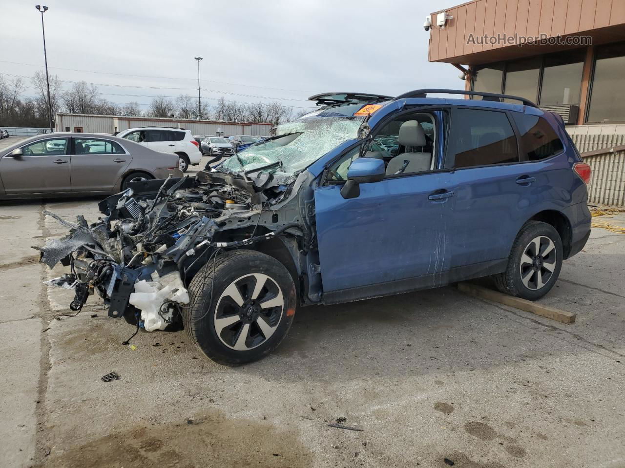 2018 Subaru Forester 2.5i Premium Синий vin: JF2SJAEC9JH459532