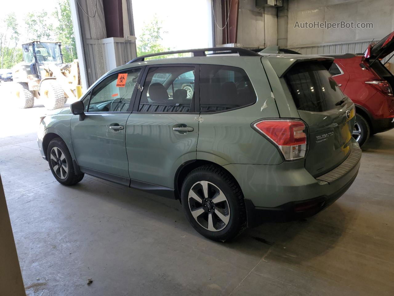 2018 Subaru Forester 2.5i Premium Green vin: JF2SJAECXJH447891