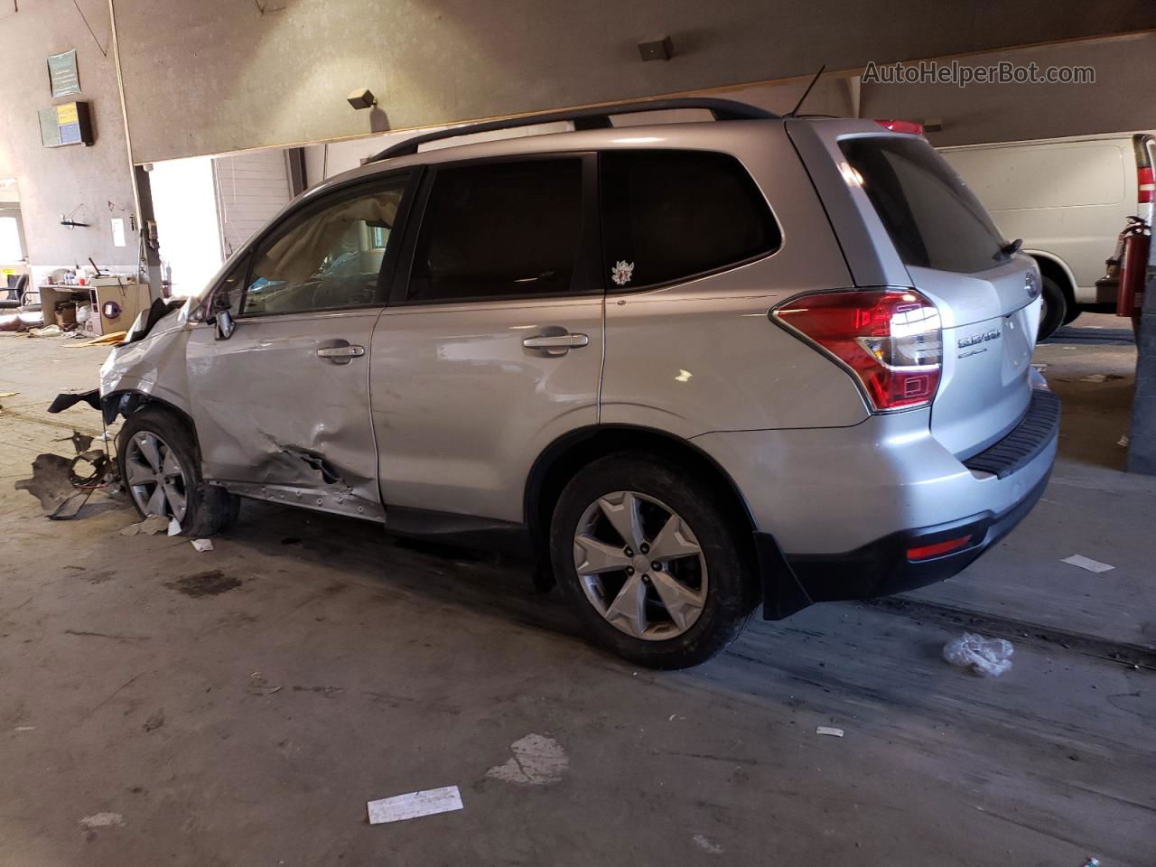 2015 Subaru Forester 2.5i Premium Серебряный vin: JF2SJAFC7FH527459