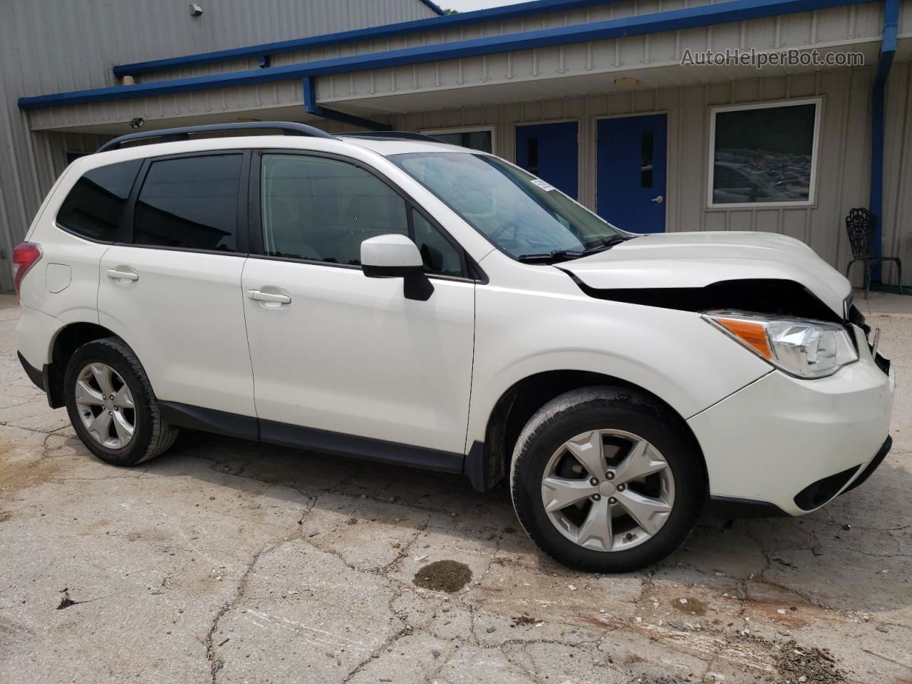 2016 Subaru Forester 2.5i Premium White vin: JF2SJAFC7GH559765