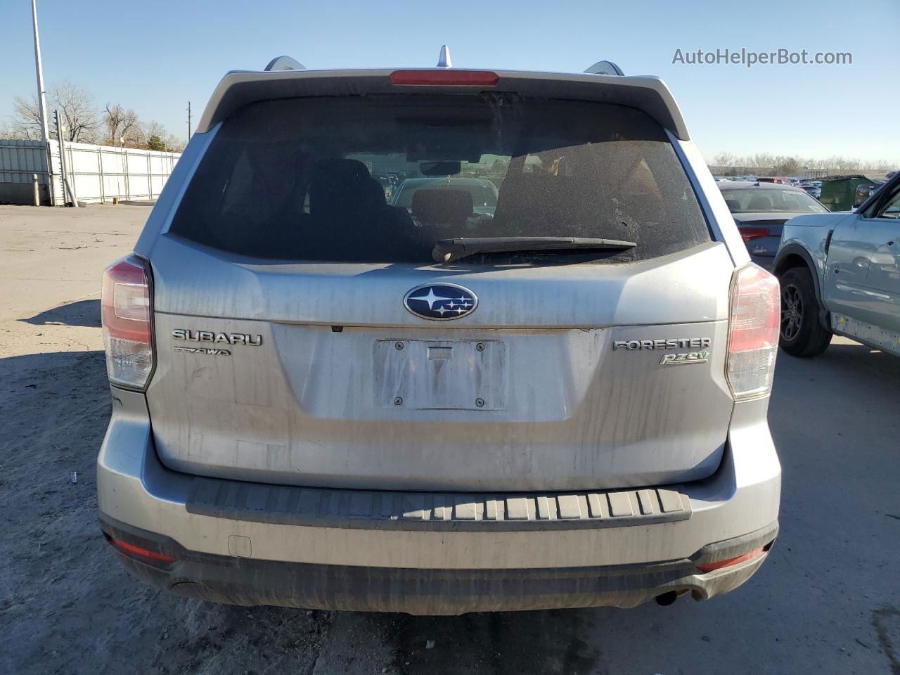 2017 Subaru Forester 2.5i Premium Silver vin: JF2SJAGC0HH551586