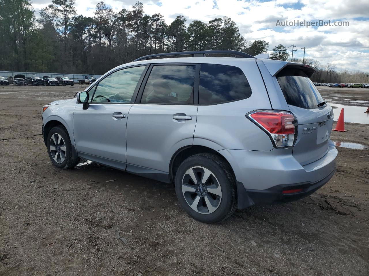 2018 Subaru Forester 2.5i Premium Silver vin: JF2SJAGC0JH542568