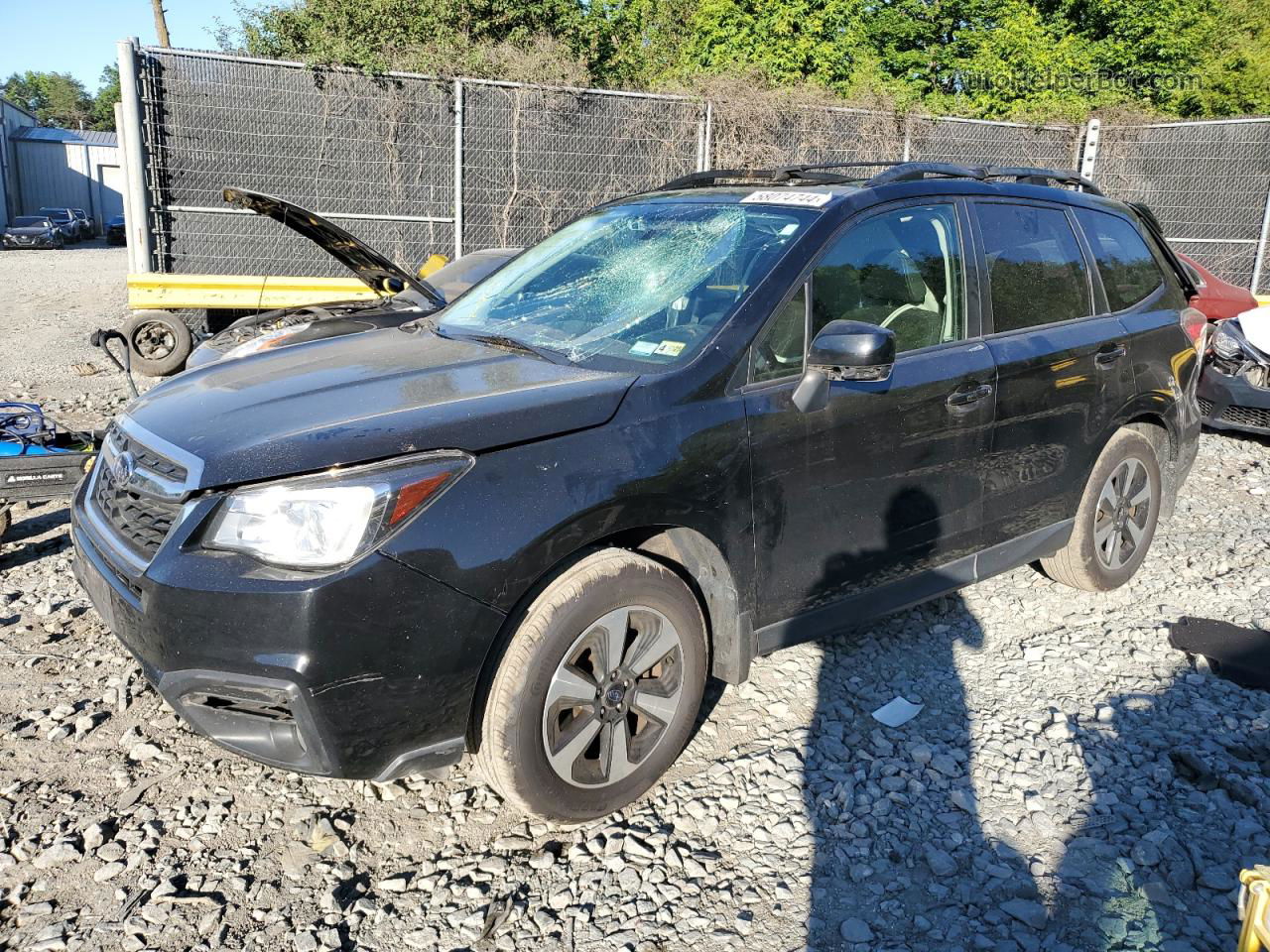 2018 Subaru Forester 2.5i Premium Black vin: JF2SJAGC0JH550170