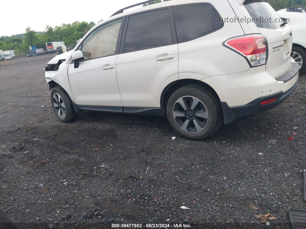 2018 Subaru Forester 2.5i Premium White vin: JF2SJAGC1JH518232