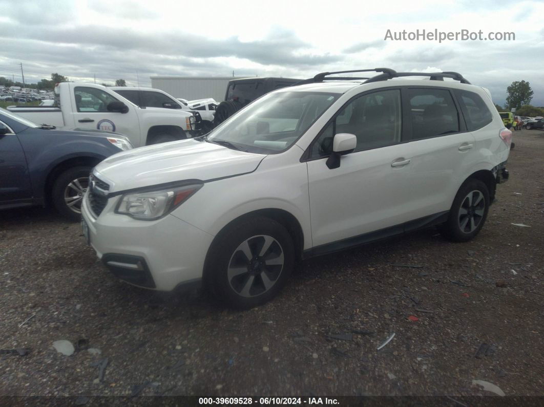 2018 Subaru Forester 2.5i Premium White vin: JF2SJAGC3JH469907