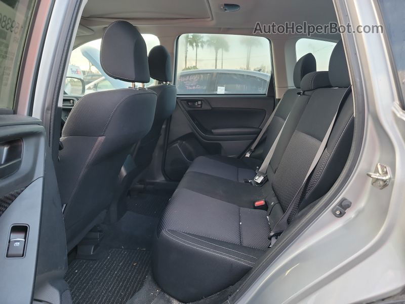 2018 Subaru Forester 2.5i Premium vin: JF2SJAGC3JH542970