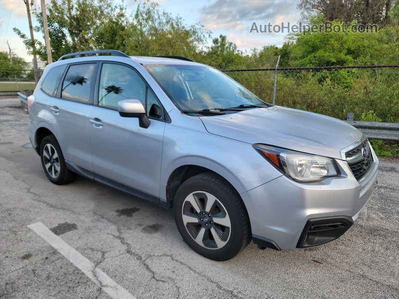 2018 Subaru Forester 2.5i Premium vin: JF2SJAGC3JH542970