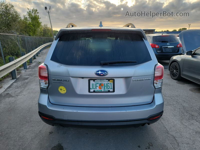 2018 Subaru Forester 2.5i Premium vin: JF2SJAGC3JH542970