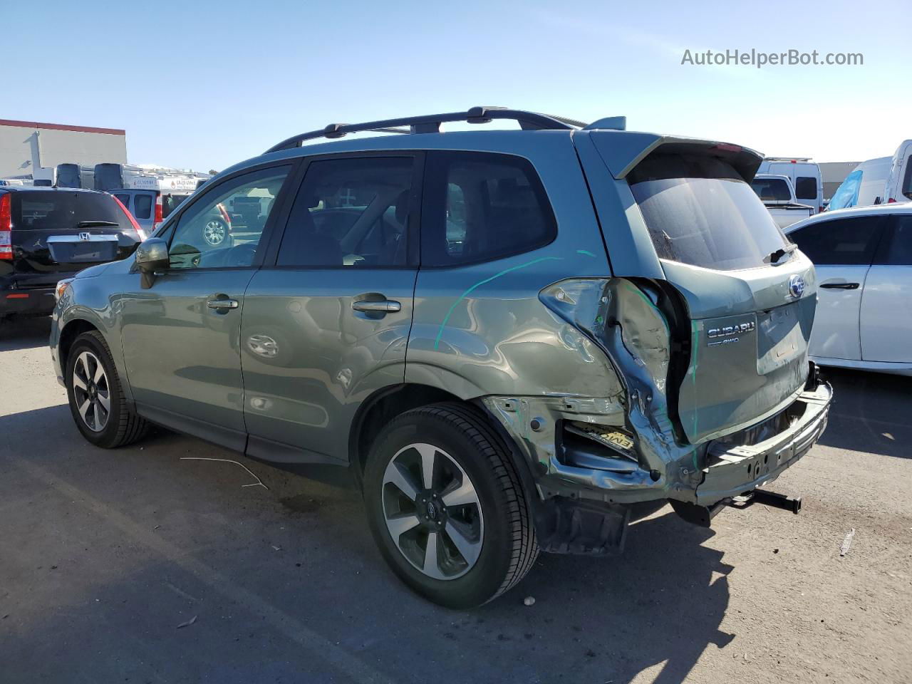 2017 Subaru Forester 2.5i Premium Green vin: JF2SJAGC4HH578452