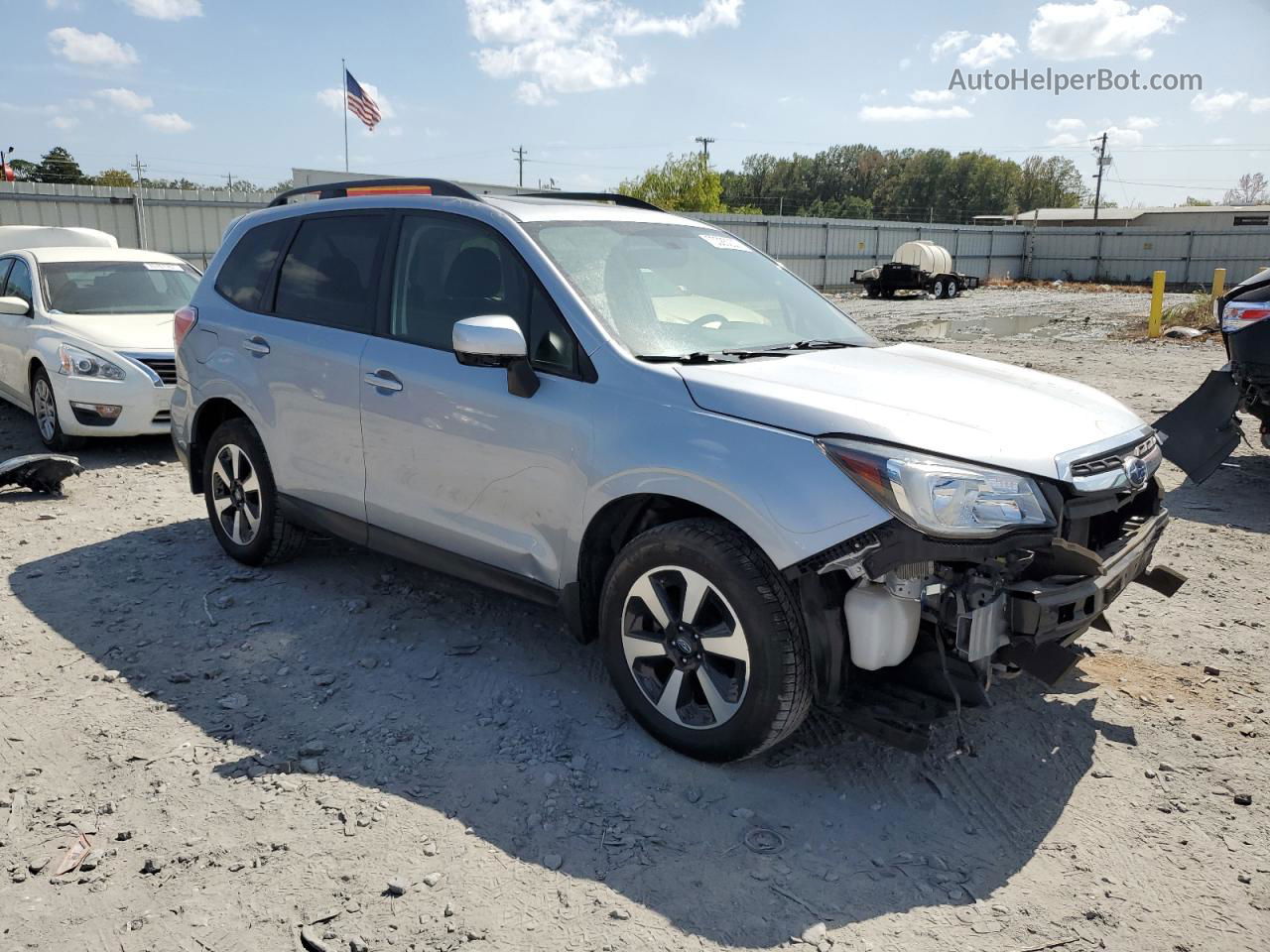 2018 Subaru Forester 2.5i Premium Silver vin: JF2SJAGC6JH509395