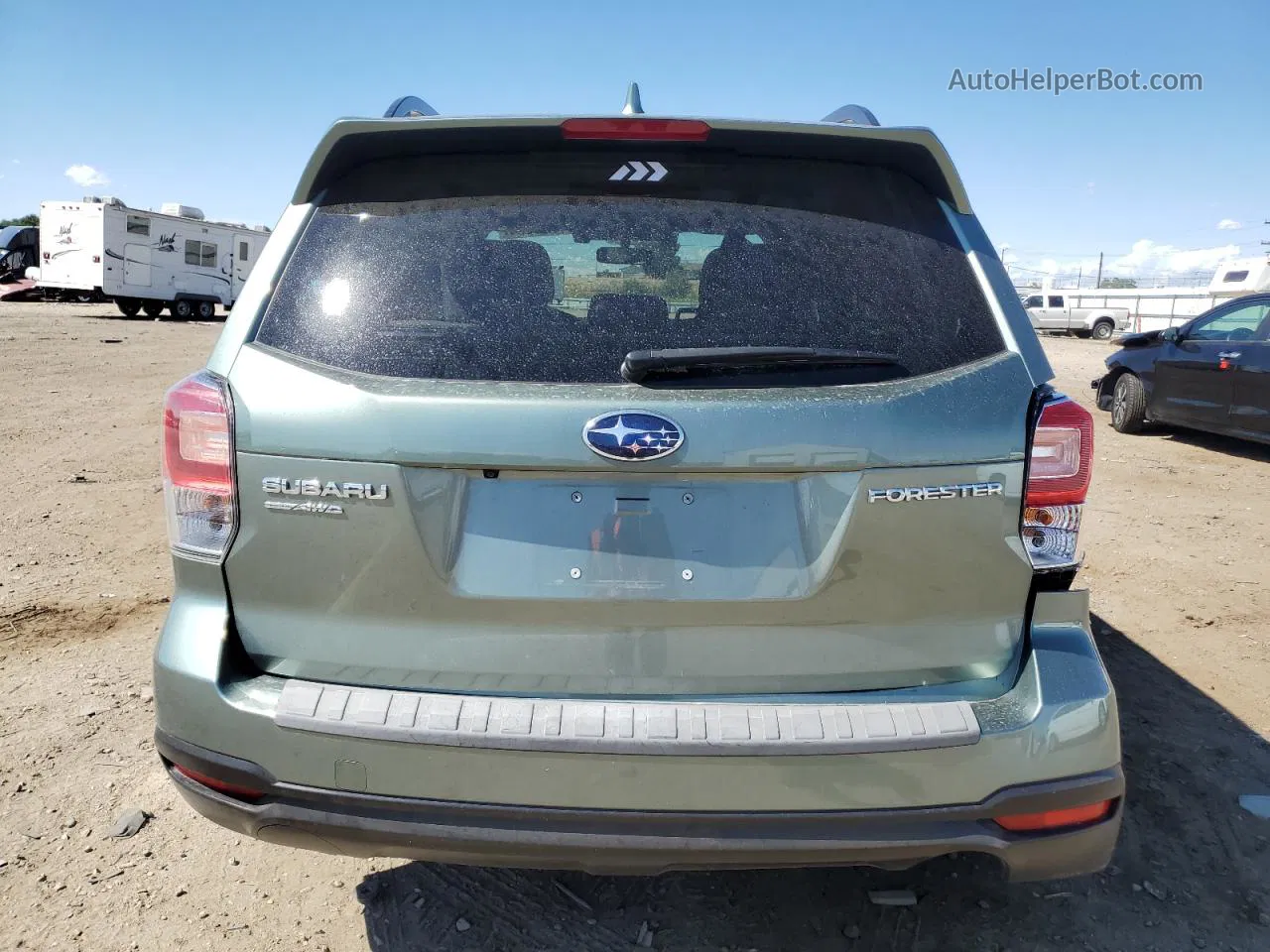 2018 Subaru Forester 2.5i Premium Green vin: JF2SJAGC7JH408883