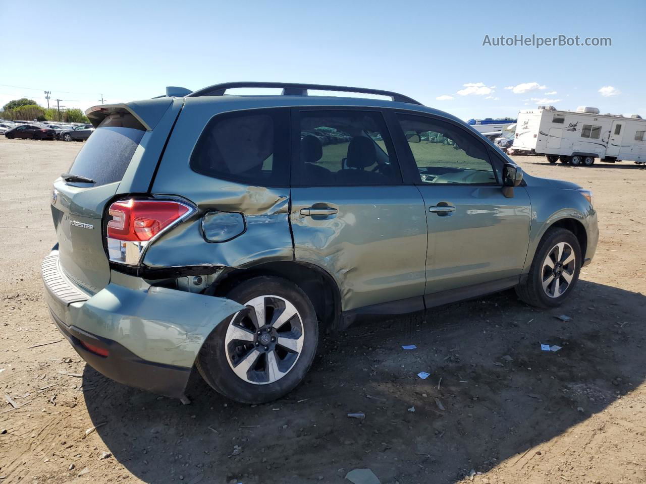 2018 Subaru Forester 2.5i Premium Green vin: JF2SJAGC7JH408883