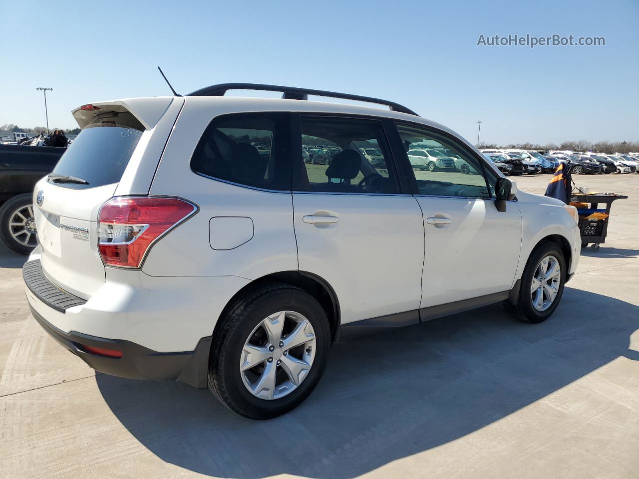 2015 Subaru Forester 2.5i Limited Белый vin: JF2SJAHC0FH407743