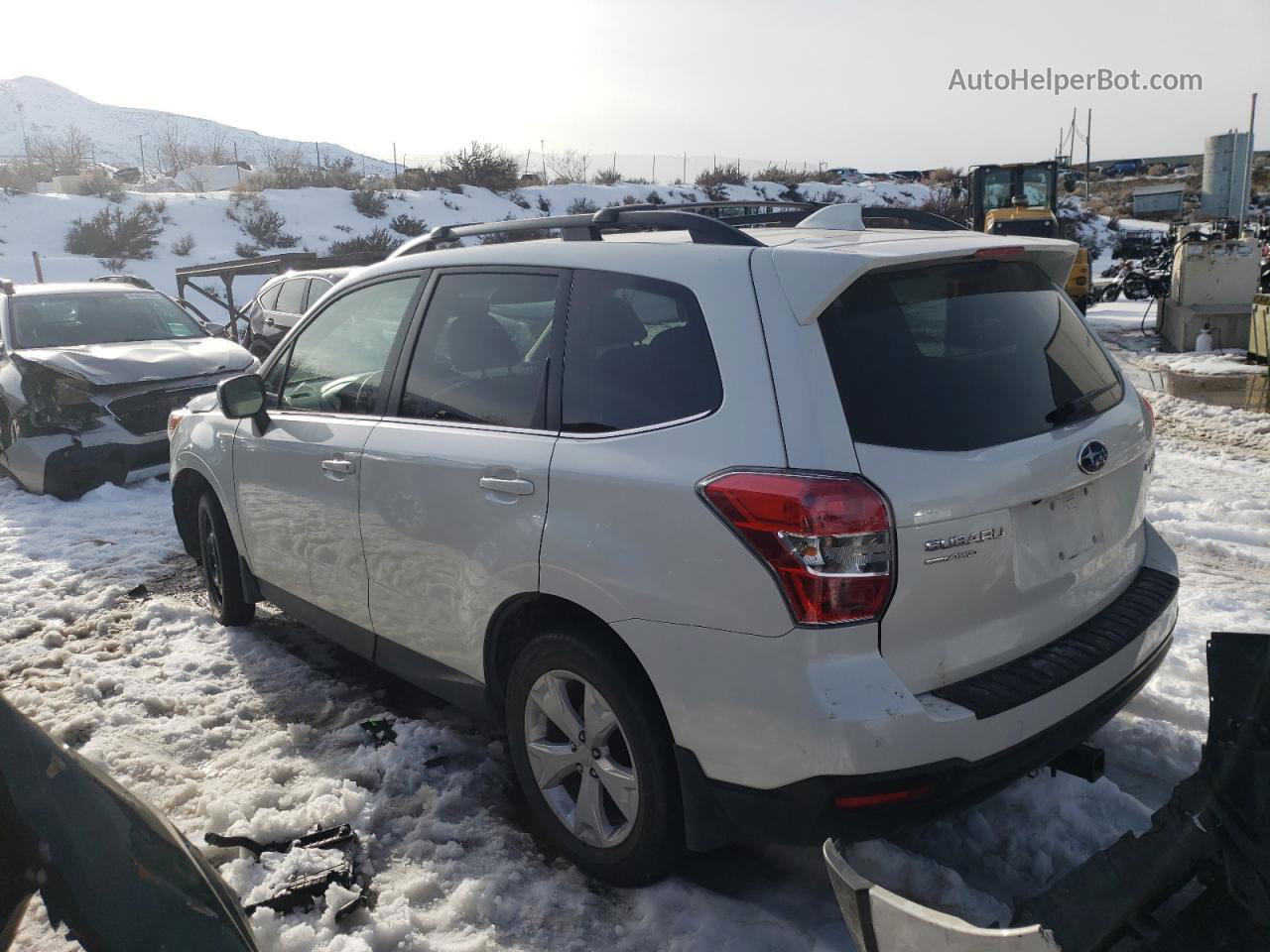 2016 Subaru Forester 2.5i Limited White vin: JF2SJAHC7GH440773