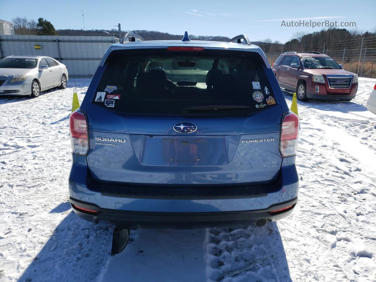 2018 Subaru Forester 2.5i Limited Blue vin: JF2SJALC0JH611331