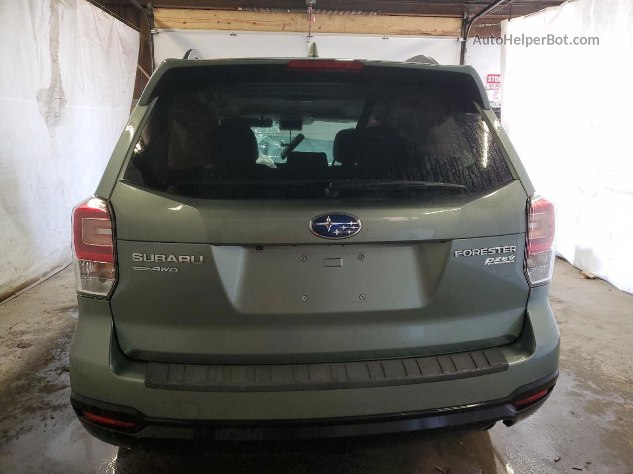 2017 Subaru Forester 2.5i Limited Green vin: JF2SJALC7HH593002