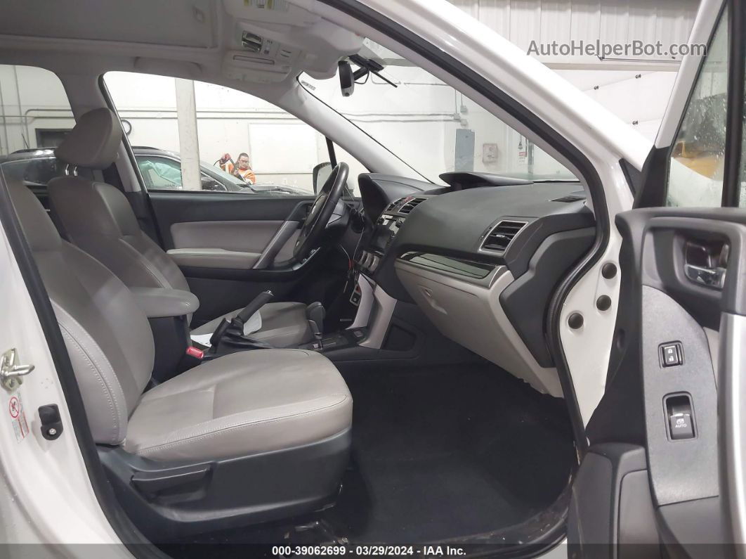 2018 Subaru Forester 2.5i Limited White vin: JF2SJARC4JH580818