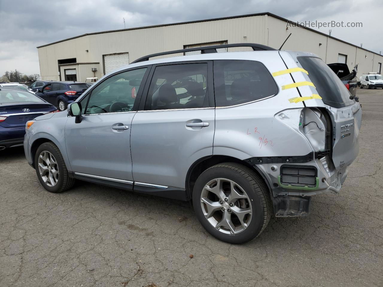 2015 Subaru Forester 2.5i Touring Silver vin: JF2SJAUC3FH533813