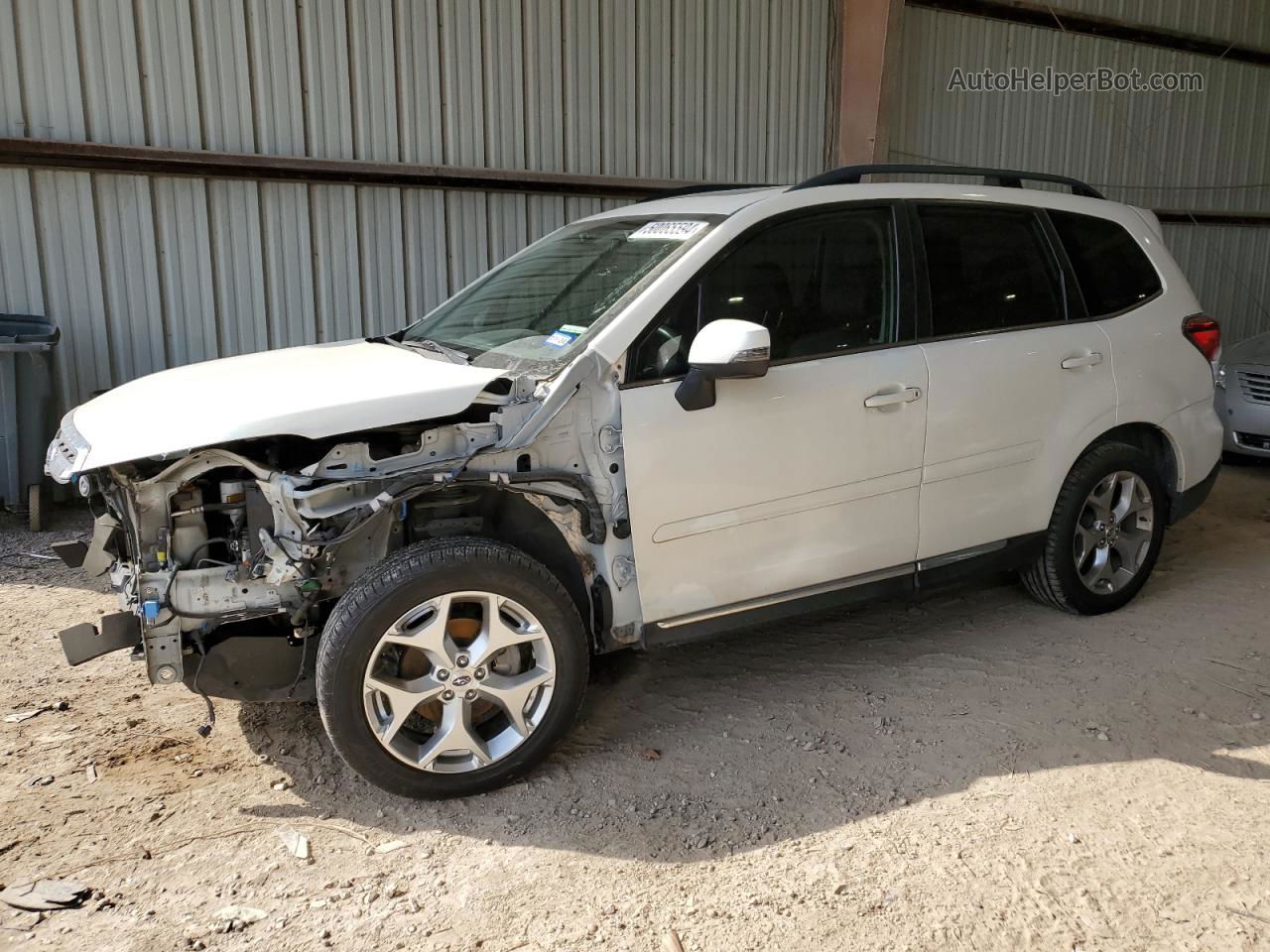 2018 Subaru Forester 2.5i Touring White vin: JF2SJAWC1JH504414