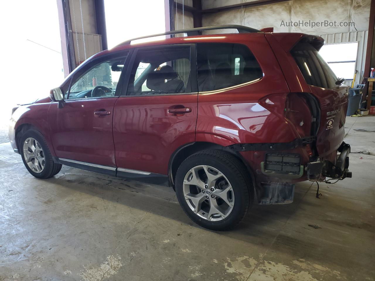 2018 Subaru Forester 2.5i Touring Red vin: JF2SJAWC1JH586922