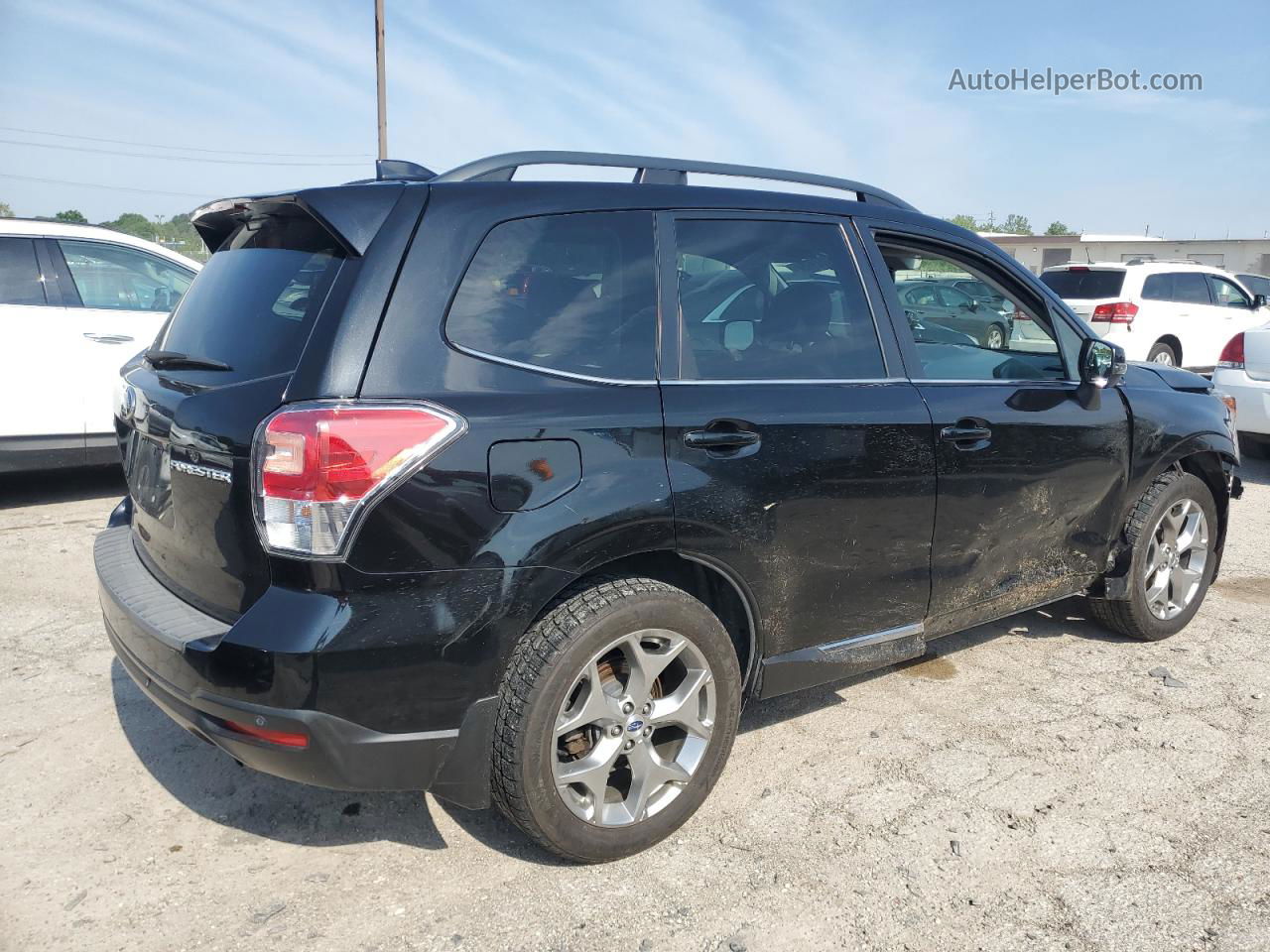 2018 Subaru Forester 2.5i Touring Black vin: JF2SJAWC1JH608319