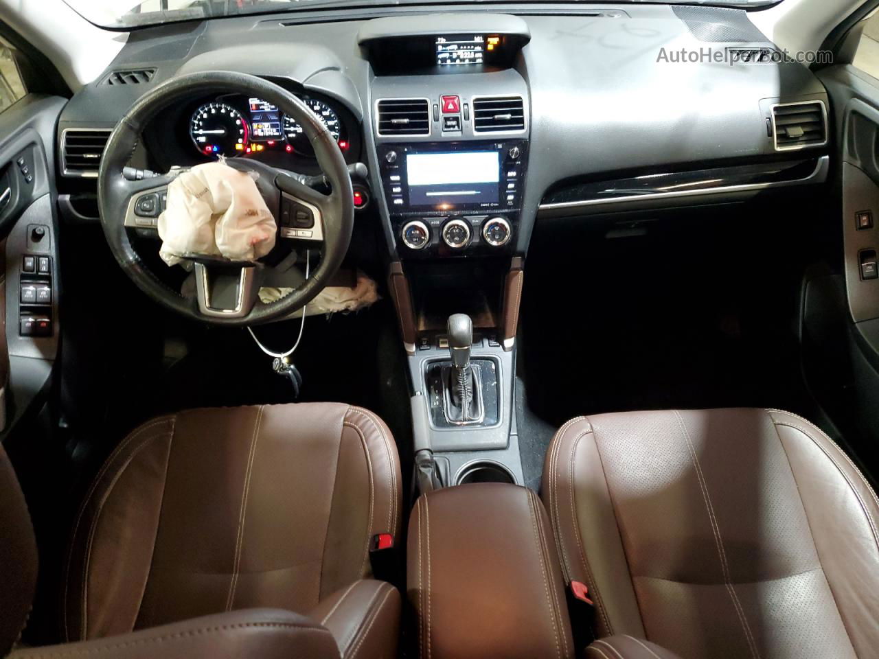 2018 Subaru Forester 2.5i Touring White vin: JF2SJAWC2JH445857