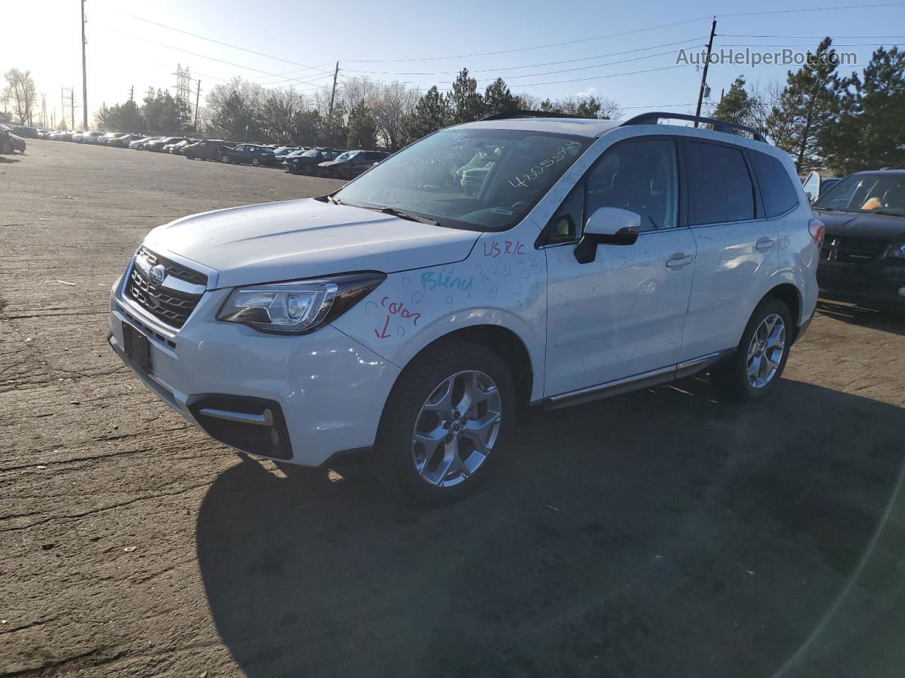 2018 Subaru Forester 2.5i Touring White vin: JF2SJAWC2JH489034