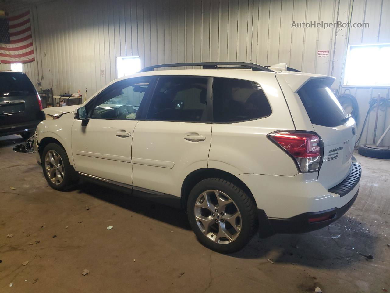 2017 Subaru Forester 2.5i Touring White vin: JF2SJAWC3HH501055