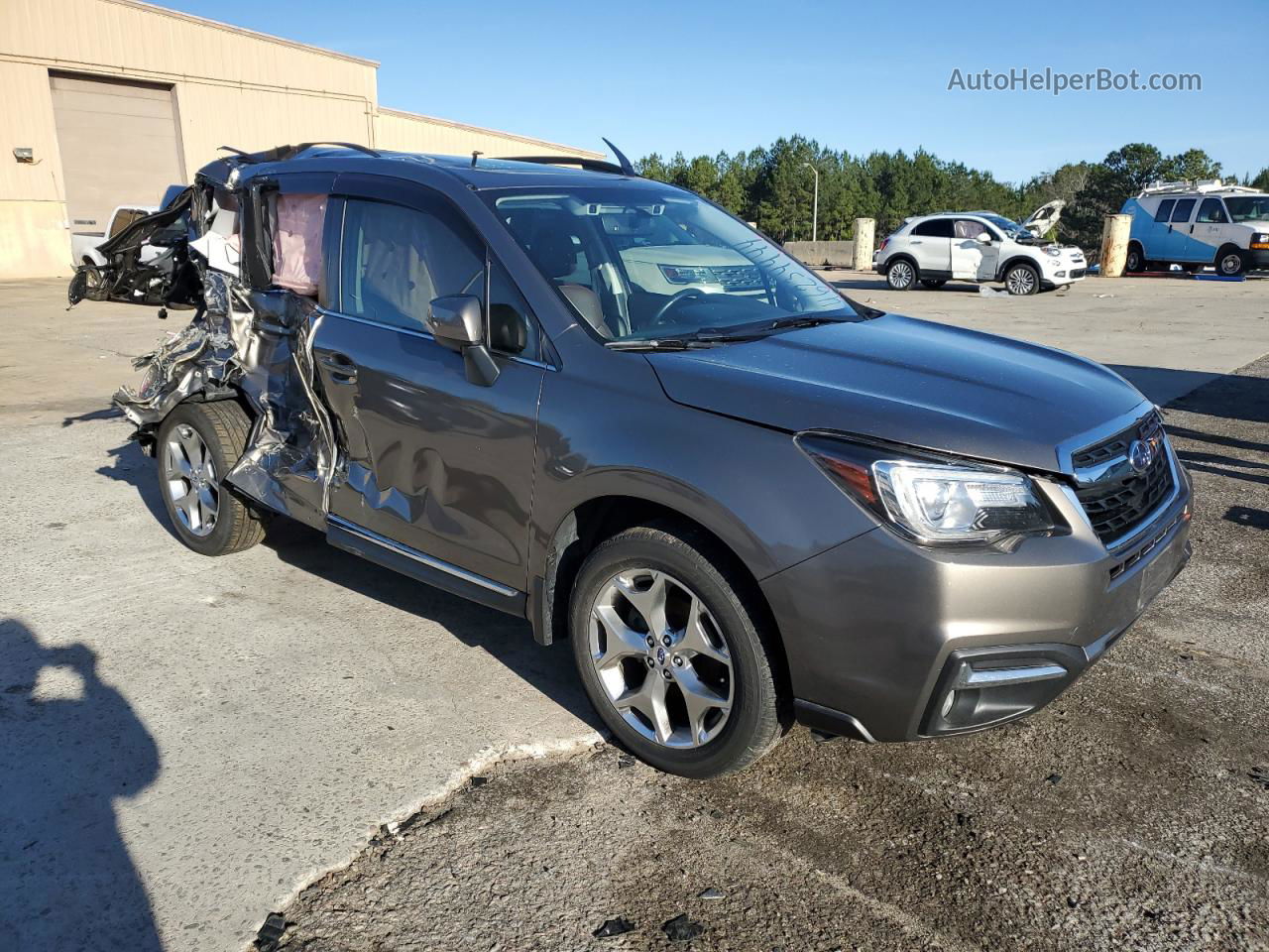 2018 Subaru Forester 2.5i Touring Brown vin: JF2SJAWC7JH522237