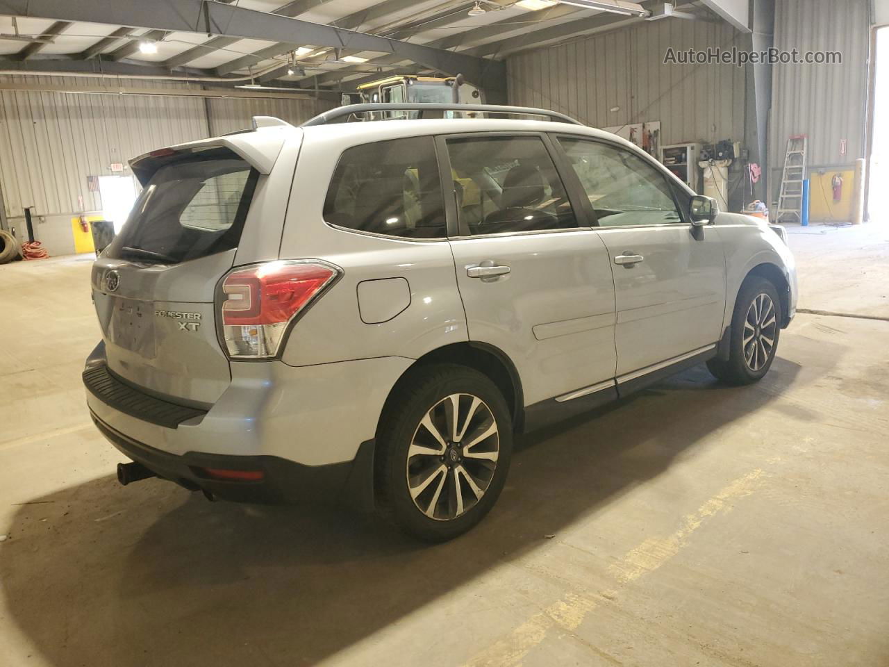 2018 Subaru Forester 2.0xt Touring Silver vin: JF2SJGWC0JH431698