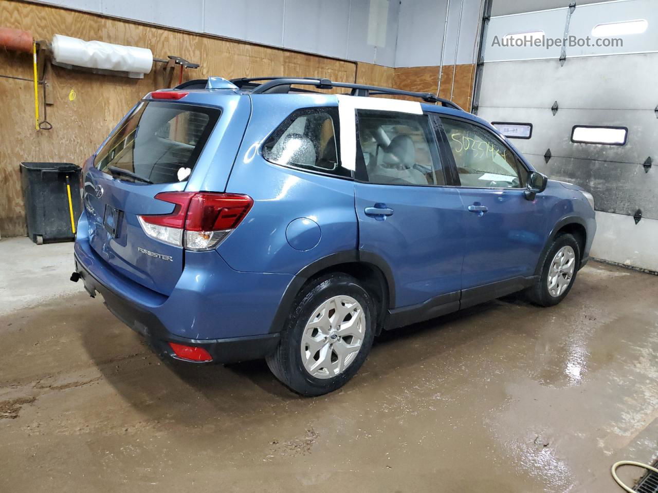 2019 Subaru Forester  Blue vin: JF2SKACC1KH485284