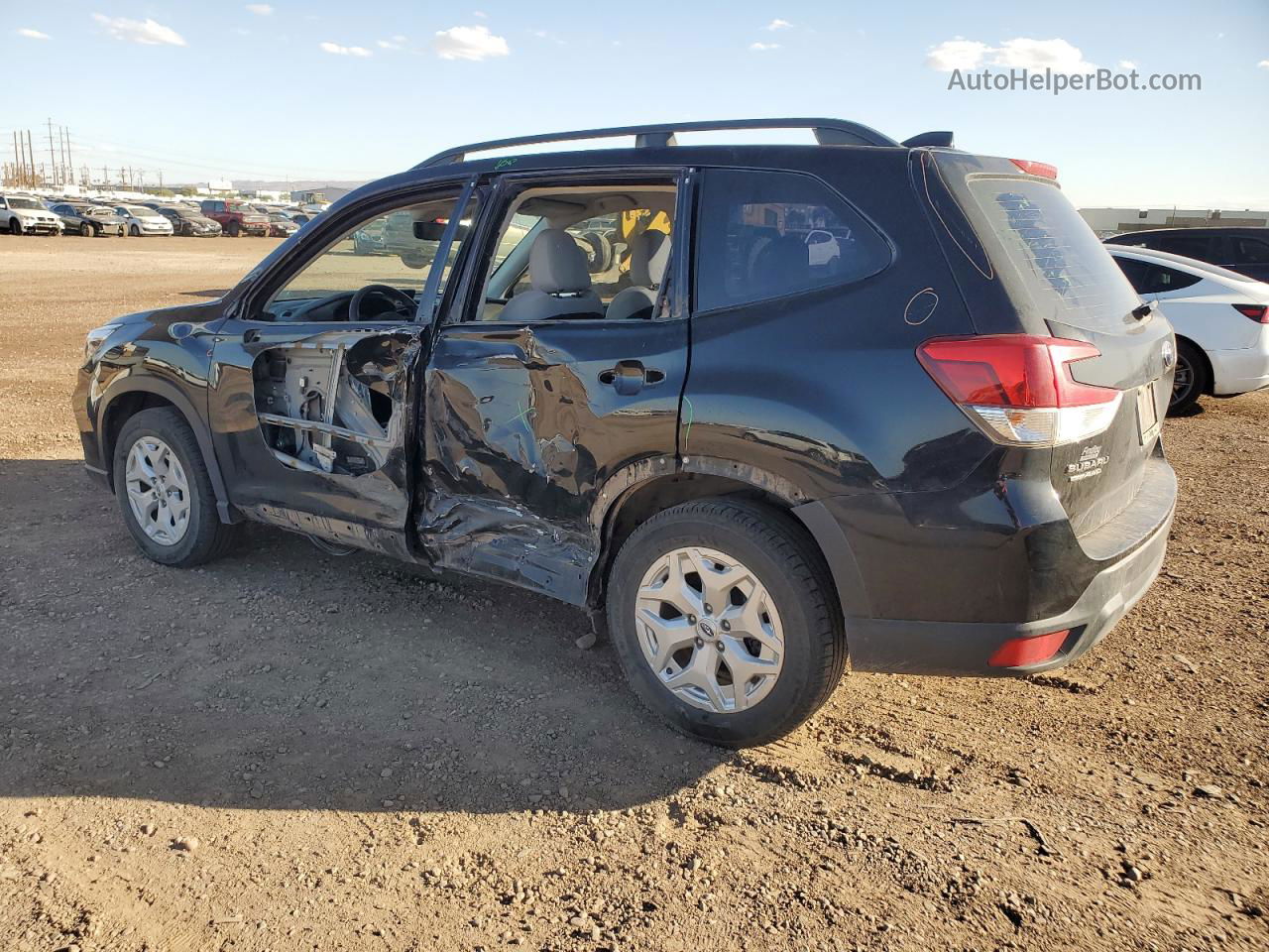 2019 Subaru Forester  Black vin: JF2SKACC2KH467182