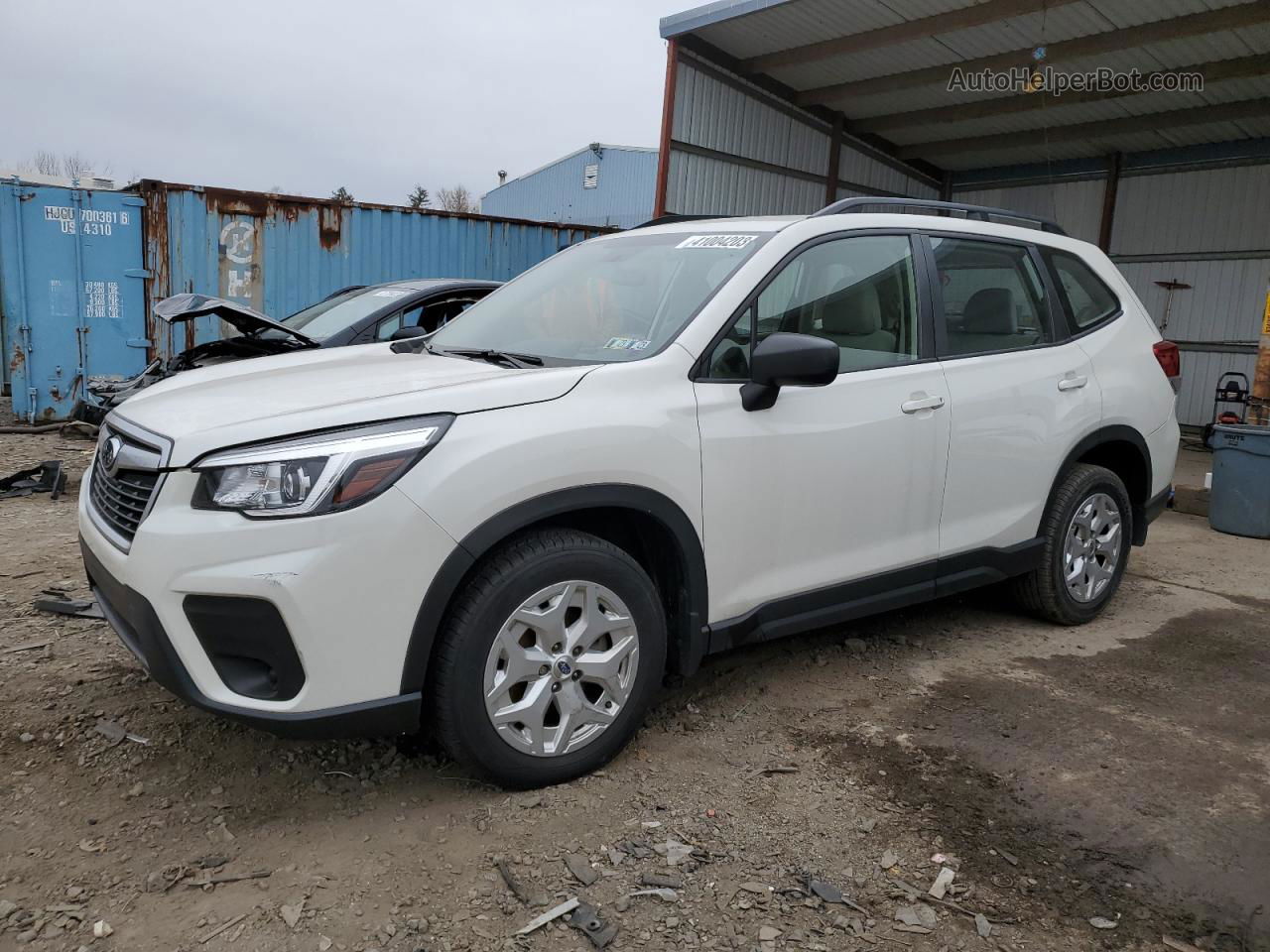 2019 Subaru Forester  White vin: JF2SKACC3KH484265