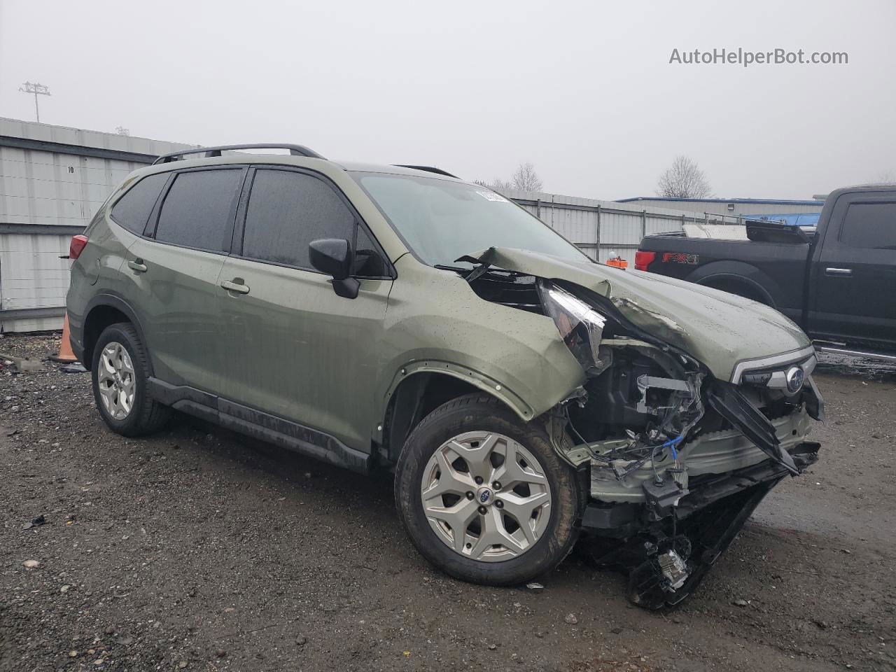 2019 Subaru Forester  Green vin: JF2SKACC4KH468561