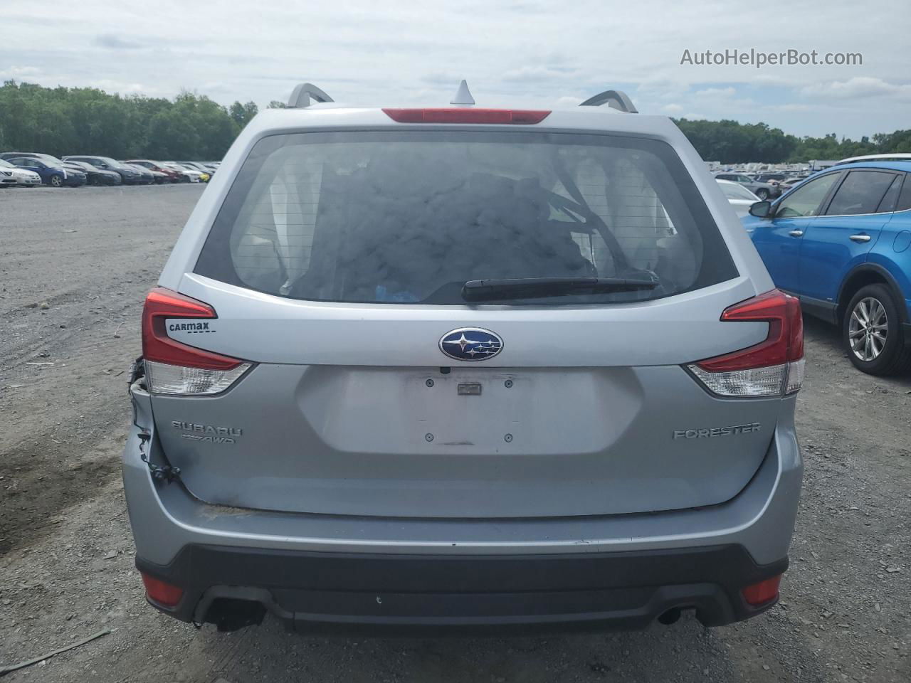 2019 Subaru Forester  Silver vin: JF2SKACC4KH483254