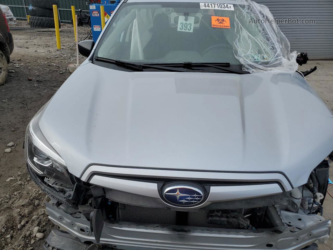 2019 Subaru Forester  Silver vin: JF2SKACC5KH494117