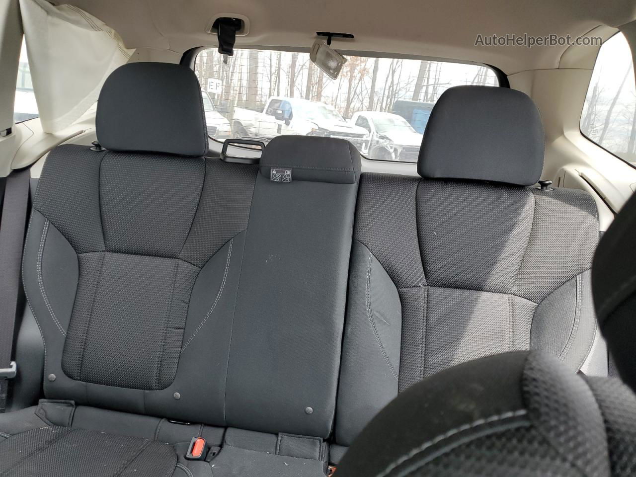 2019 Subaru Forester  Серебряный vin: JF2SKACC7KH562546