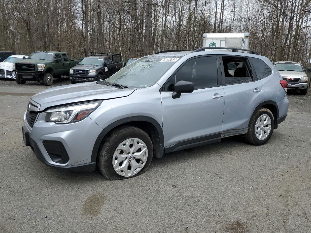 2019 Subaru Forester  Silver vin: JF2SKACC7KH562546