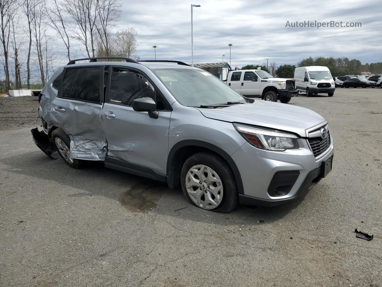 2019 Subaru Forester  Серебряный vin: JF2SKACC7KH562546