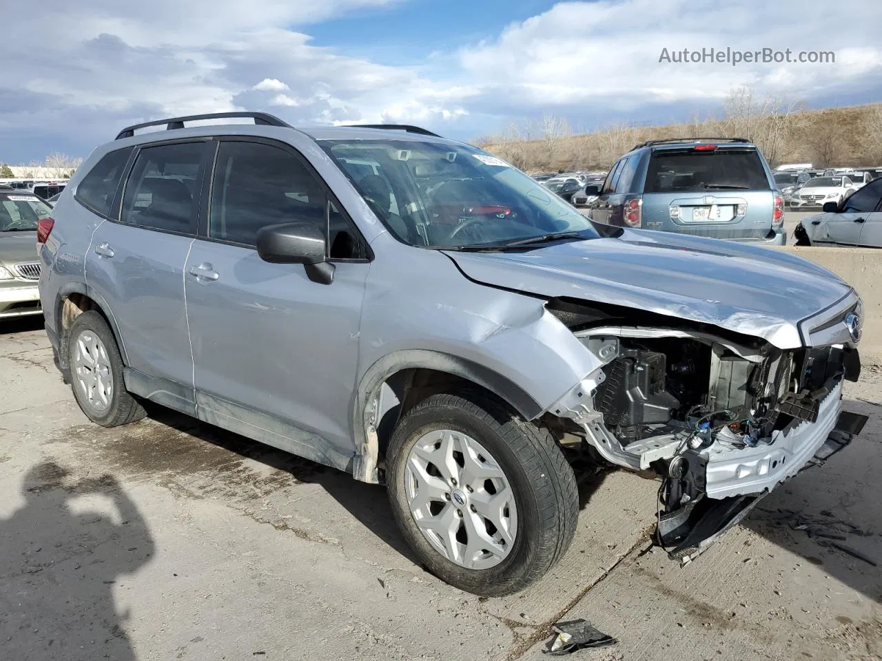 2019 Subaru Forester  Silver vin: JF2SKACC7KH579427