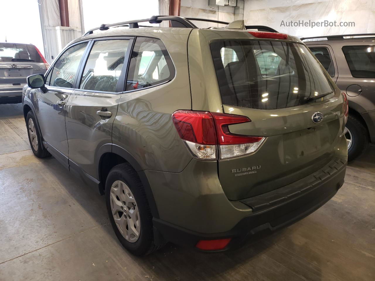 2019 Subaru Forester  Зеленый vin: JF2SKACC8KH463816