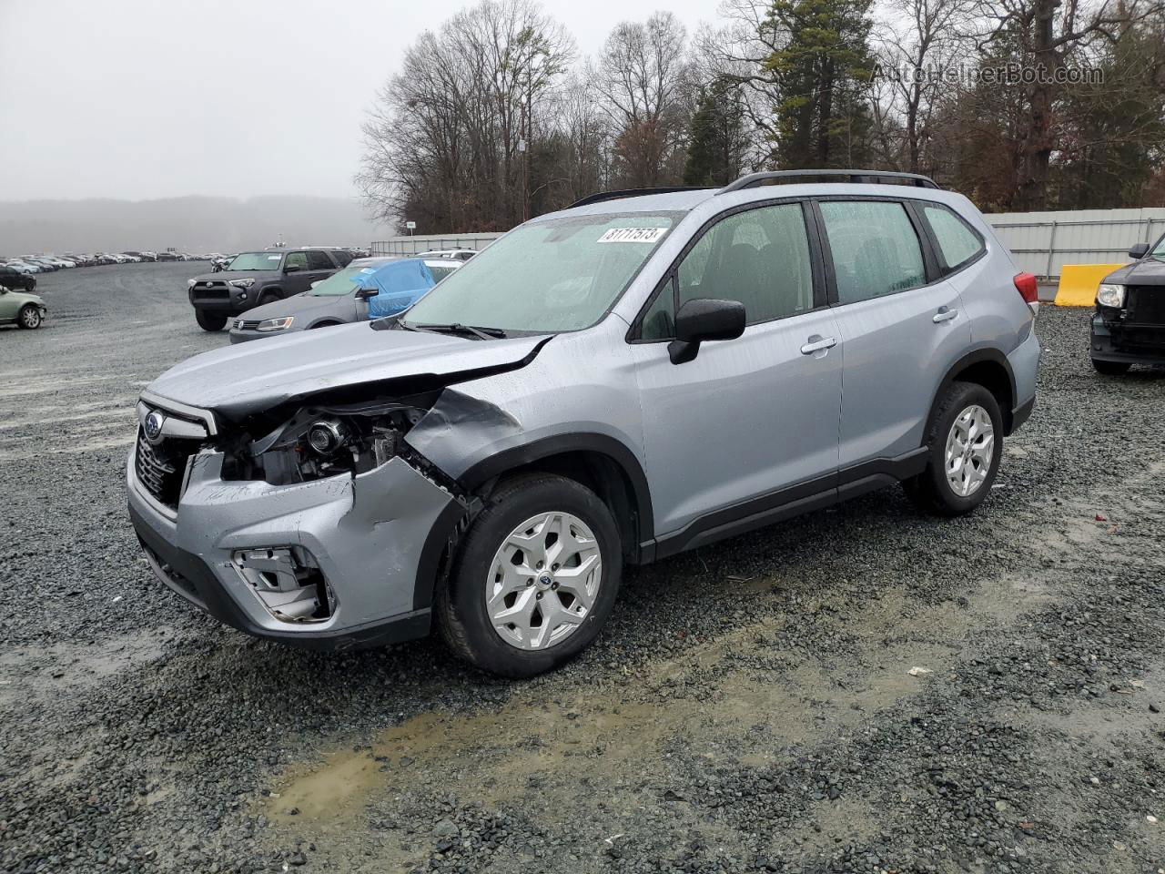 2019 Subaru Forester  Silver vin: JF2SKACC8KH535419