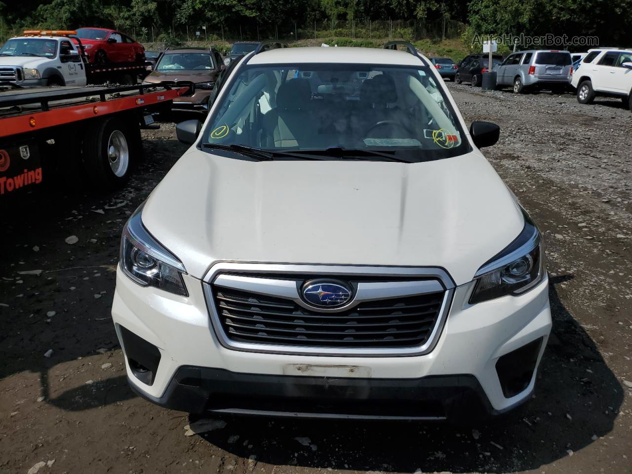 2019 Subaru Forester  White vin: JF2SKACCXKH474560