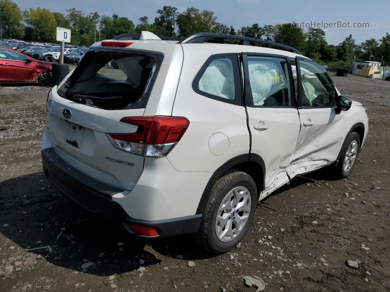 2019 Subaru Forester  White vin: JF2SKACCXKH474560