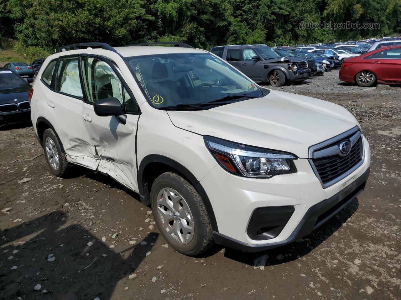 2019 Subaru Forester  White vin: JF2SKACCXKH474560