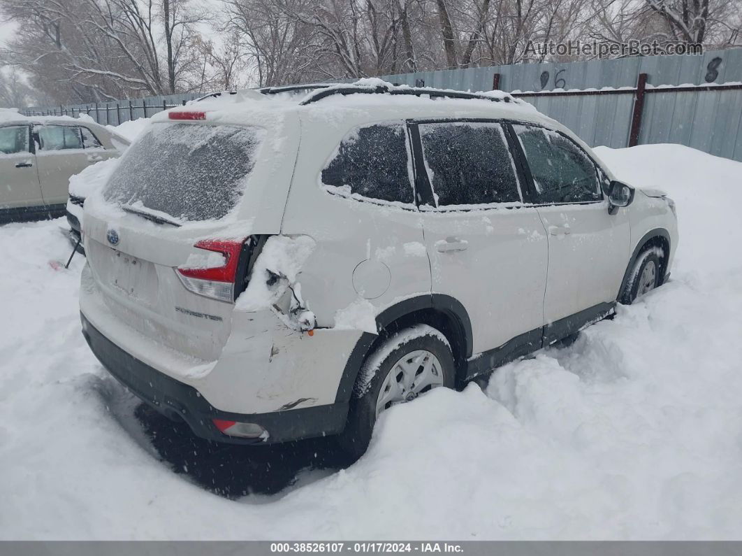 2019 Subaru Forester   White vin: JF2SKACCXKH496607