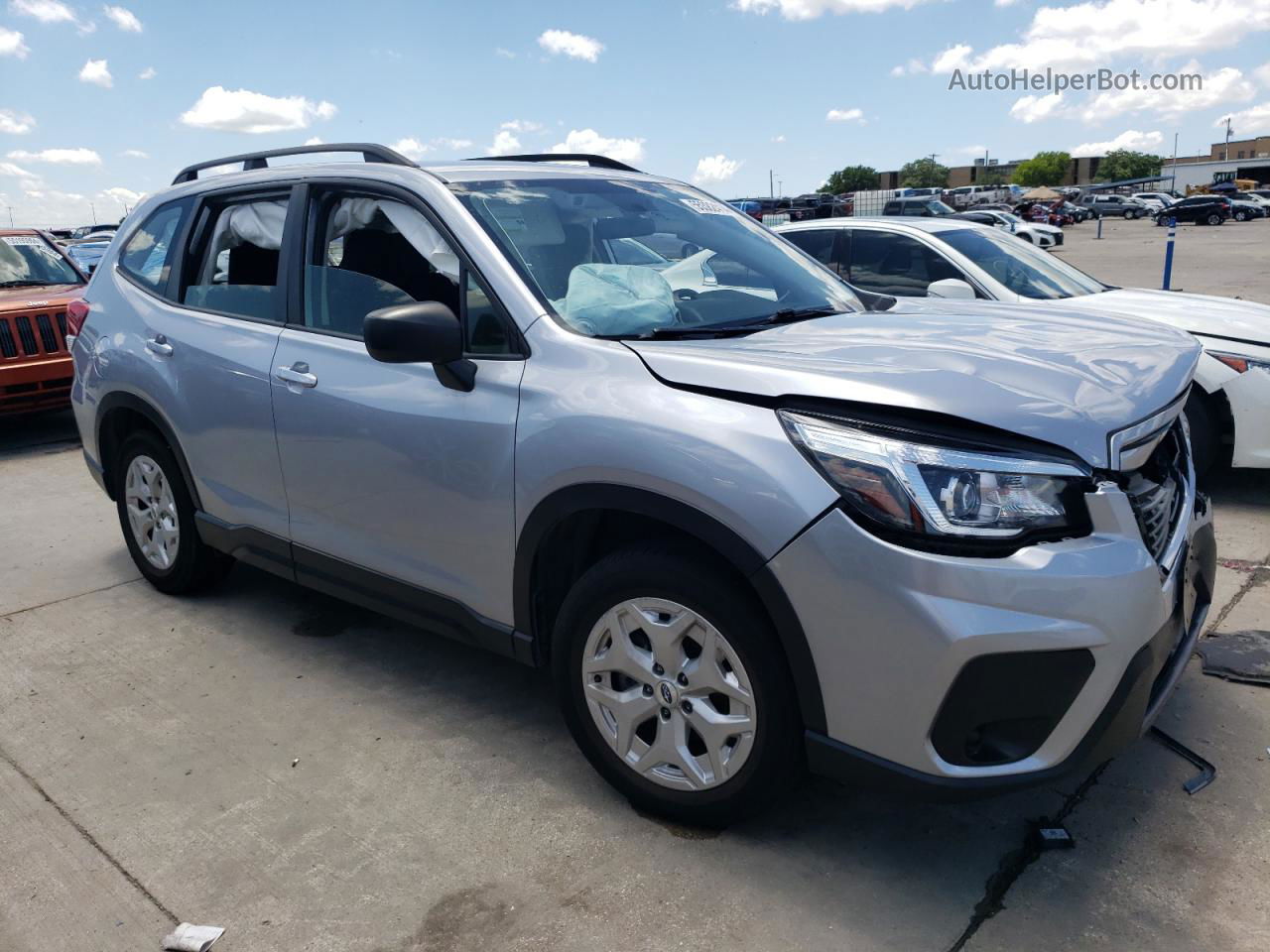 2020 Subaru Forester  Серебряный vin: JF2SKADC3LH568747