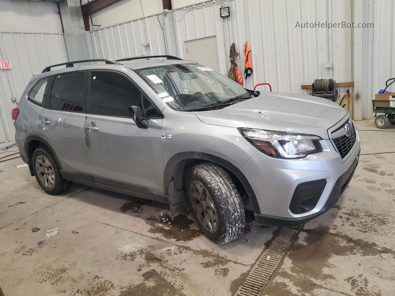 2020 Subaru Forester  Silver vin: JF2SKADC4LH534459