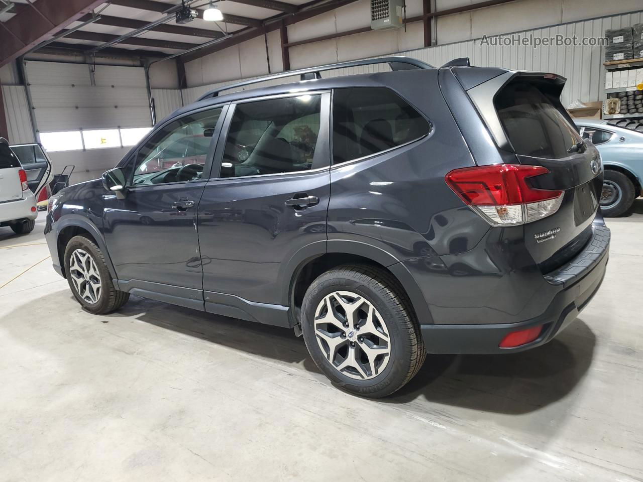 2019 Subaru Forester Premium Gray vin: JF2SKAEC0KH470465